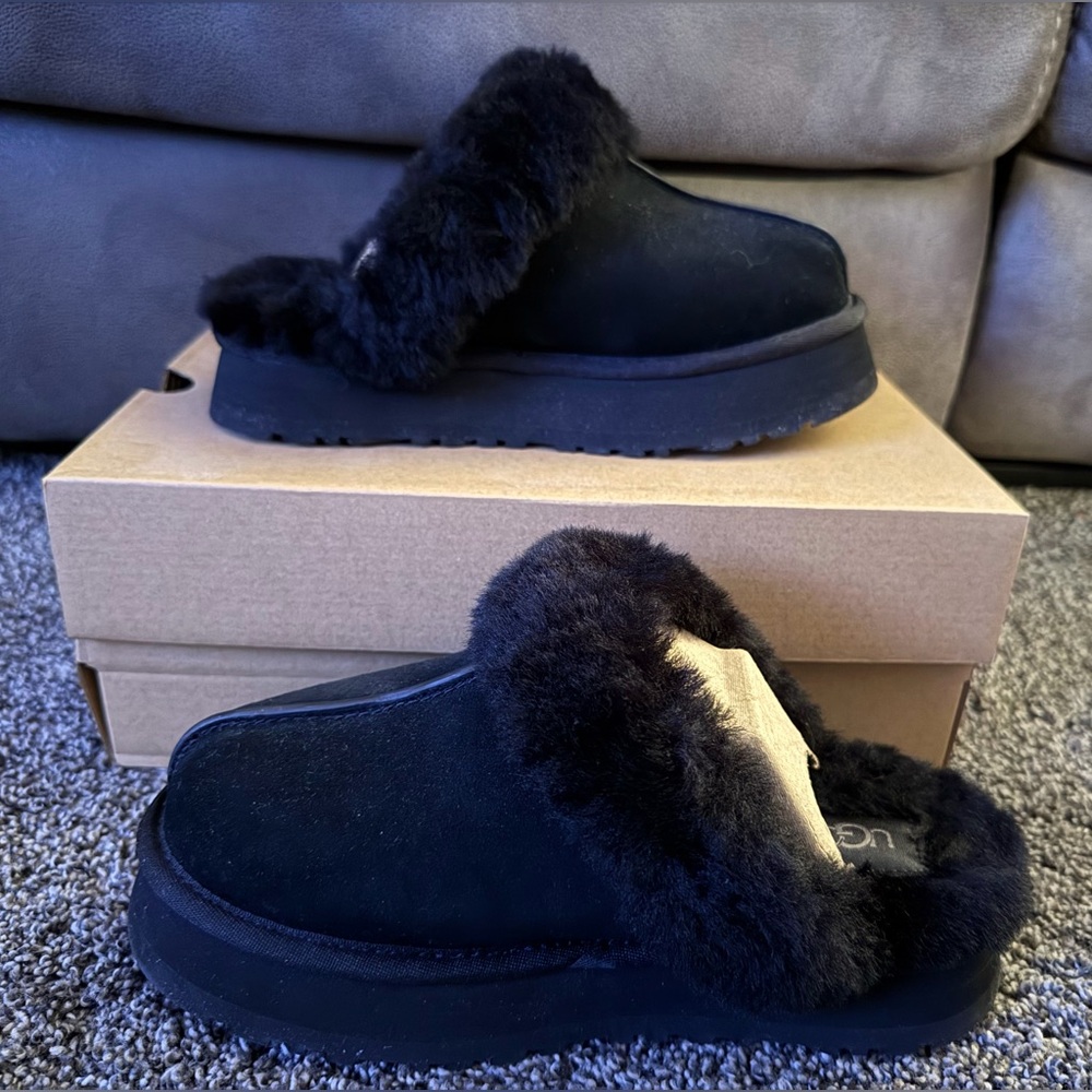 UGG Women's Black Disquette